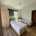 Oasis Royal * Szarajevó