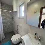 Oasis Royal Apartment *