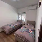 Oasis Royal *