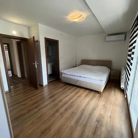 Oasis Royal Апартаменты Сараево