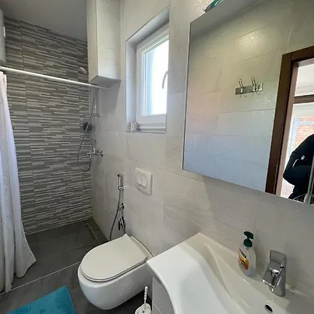 Oasis Royal Apartment *