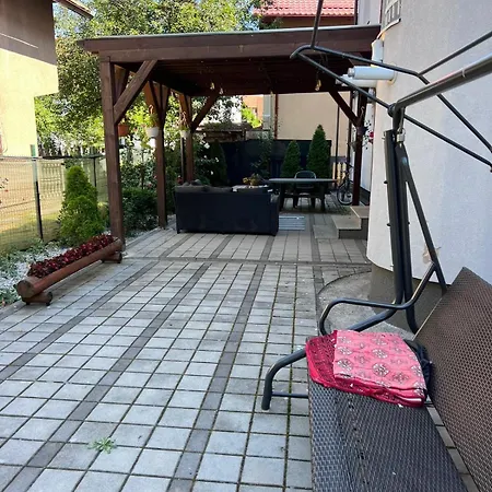 Oasis Royal Apartment *